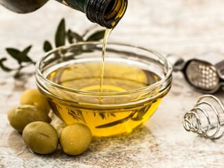 Geleneksel Zeytin Hasadı Etkinlikleri Sürüyor